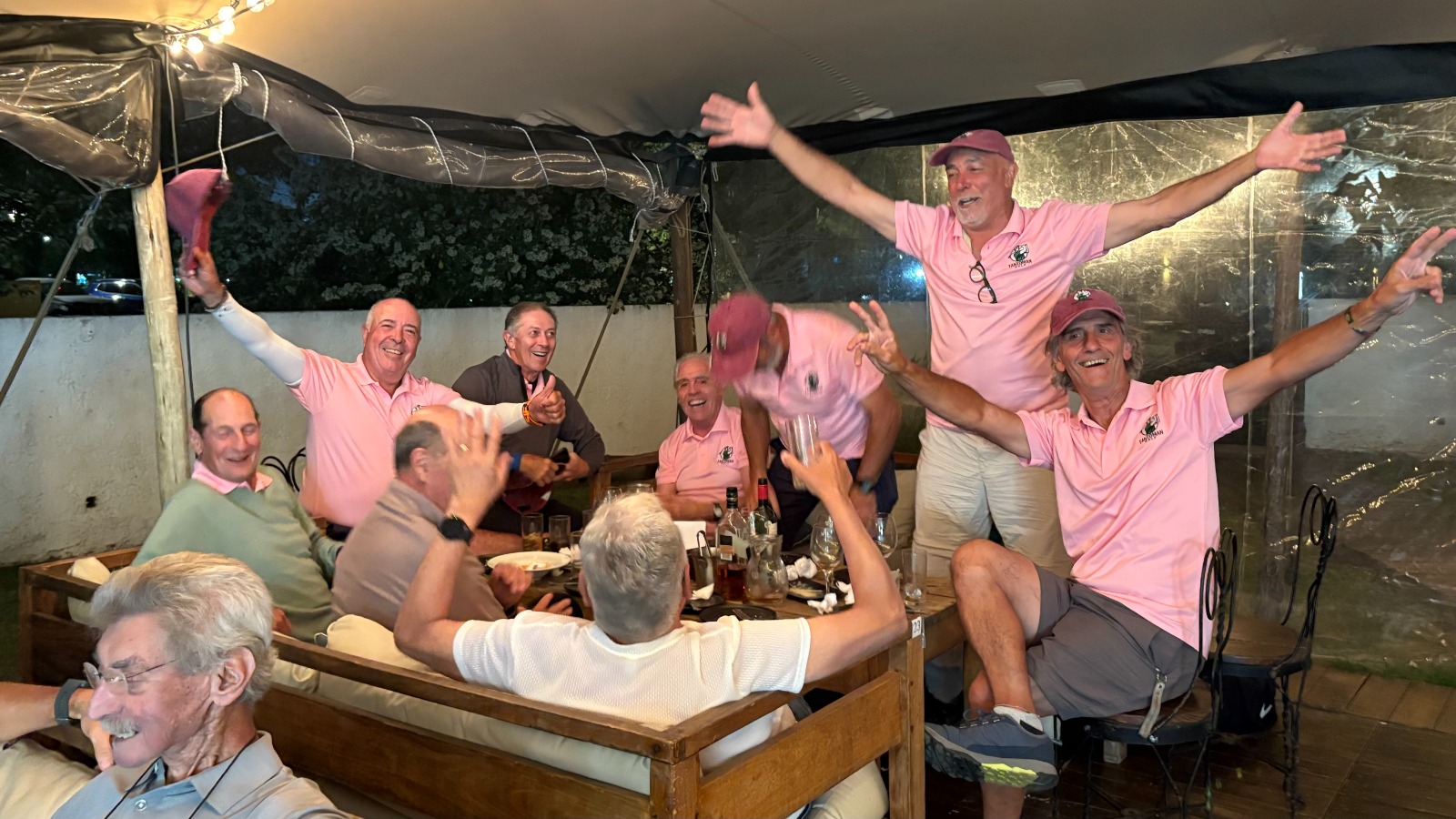 Tantoman festejando la victoria